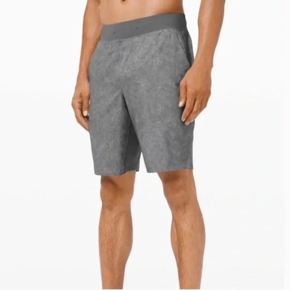 Lululemon T.H.E. Short 9